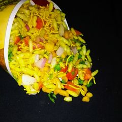 A picture of Sukha bhel.