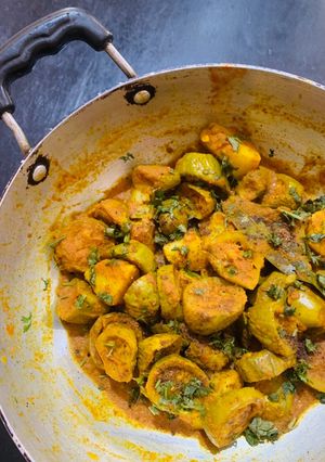 A picture of Potala Aloo kasha(Pointed gourd and potato with Indian spices).