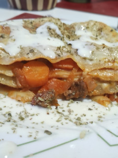 Una foto de Lasagna de asiento de vacuno