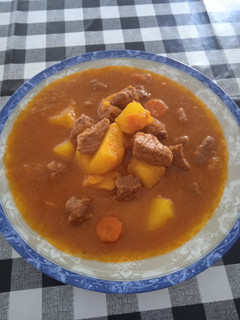 Una foto de Guiso de patatas con ternera