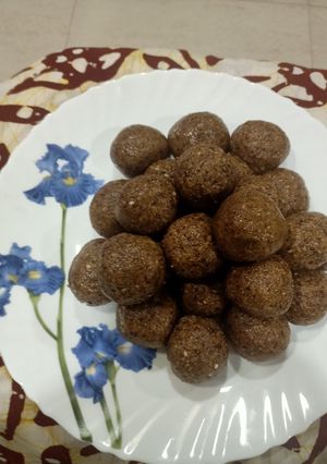 जवसाचे लाडू (Javasache Ladoo Recipe In Marathi) रेसिपी चे मुख्य फोटो 