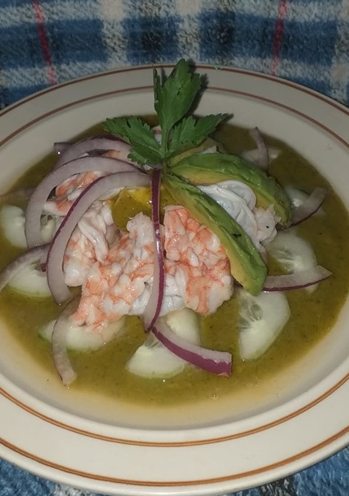 Una foto de Aguachile de camarón en salsa de mango