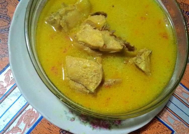 Kare ayam pedas