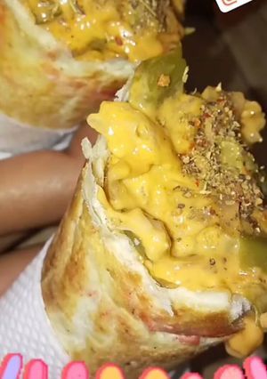 A picture of Bread stuff cone pizza.