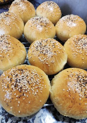 Φωτογραφία της συνταγής "Ψωμάκια για burger τύπου brioche"