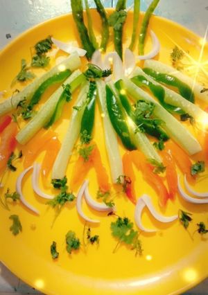 स्वास्थ्य के लिए सबसे हेल्दी वेजिटेबल सलाद (vegetable salad recipe in hindi) रेसिपी मुख्य फोटो