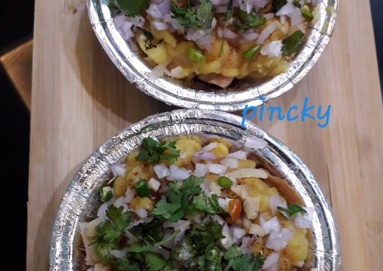 Recipe of Appetizing Street style matar chole chaat in pressure cooker