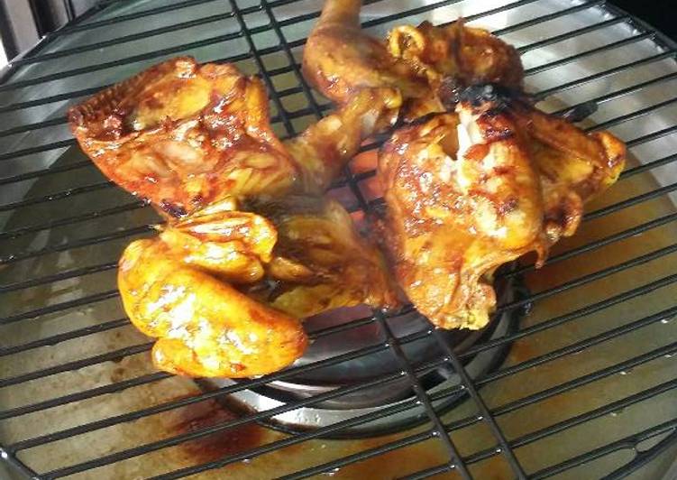 Bagaimana Menyiapkan Ayam bakar madu bumbu komplit royco yang Enak