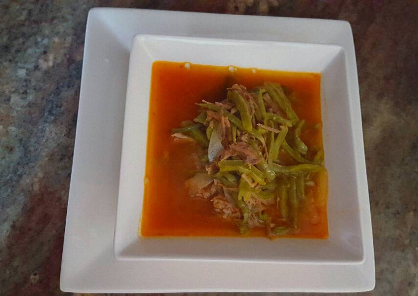 Picadillo de carne de res con nopales
