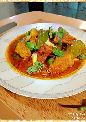 A picture of 👉#Karahi #Gosht #With #Naan!!.