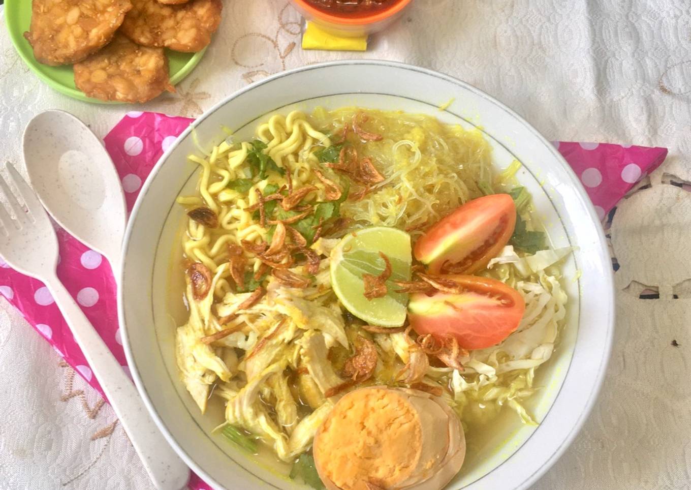 Soto ayam Bening Bogor