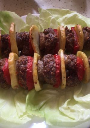 Gluténmentes magyaros fasírtnyársak recept fotója