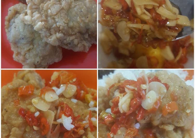 Bagaimana Menyiapkan Ayam goreng tepung praktis dengan sambal iris Lezat