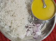 A picture of chawal fenugreek seeds