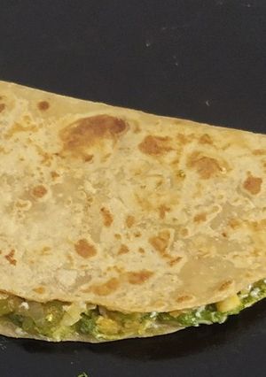 A picture of Roti Sandwich.
