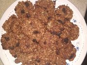 A picture of fruits and raisins