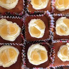 A picture of Lemon Party / Picnic Cakes.