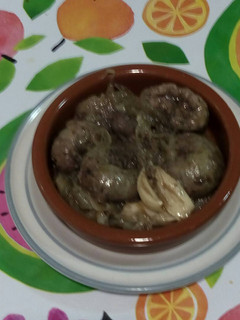 Una foto de Riñones encebollados al oporto