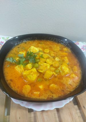 A picture of Paneer green peas with baby corn.