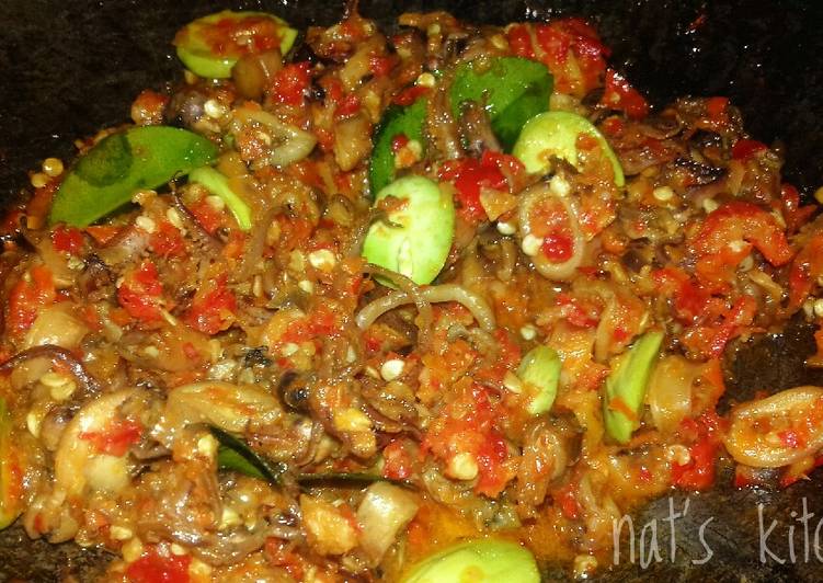 Sambel cumi pete