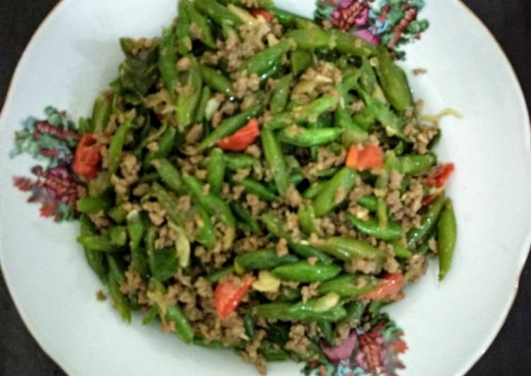 Bagaimana Menyiapkan Oseng Buncis Daging Sapi, Sempurna
