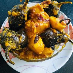 A picture of Stuffed brinjal and potato(stuffed aloo baingan).