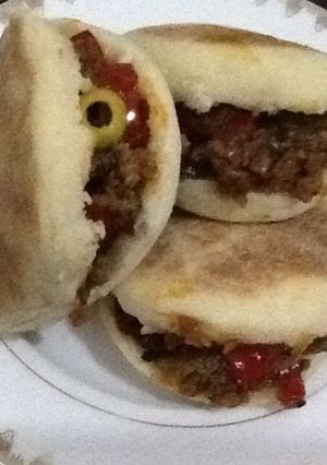 صورة لوصفة هامبورغر مغربي محشو بالخضر واللحم المفروم