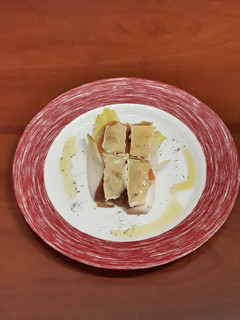Una foto de Endibias con salmón ahumado y queso brie