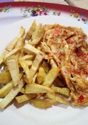 A picture of Fried Sweet Potatoes with Fried Egg #teamabuja.