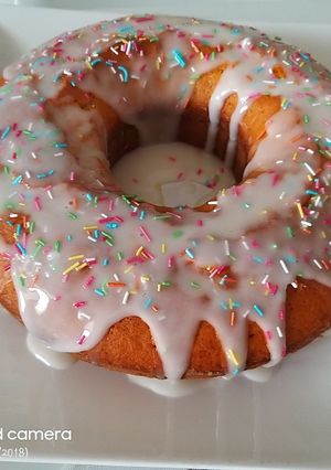 Foto di Ciambella con glassa al limone