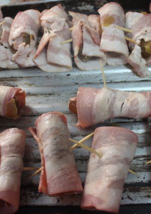 Foto principal de Dátiles con paté y bacon