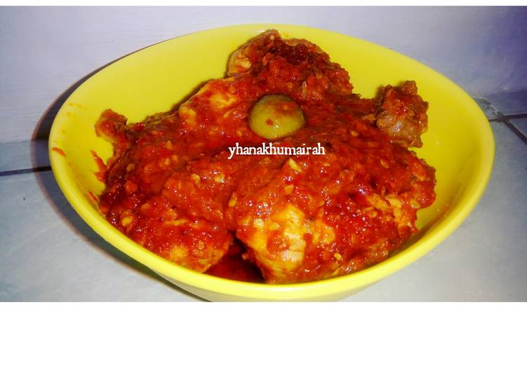 Plecing Ayam Pedass Khas Lombok