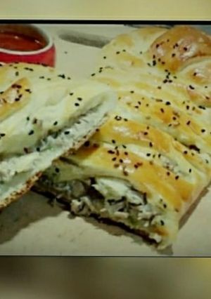 A picture of Stuffed Chicken Bread.