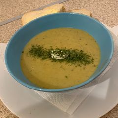 A picture of Curried Parsnip Soup.