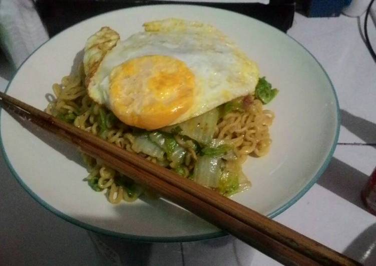 Indomie sambal matah, murah meriah