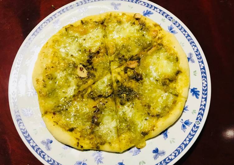 How to Make Perfect Pizza Verda! Basil and Mozzarella