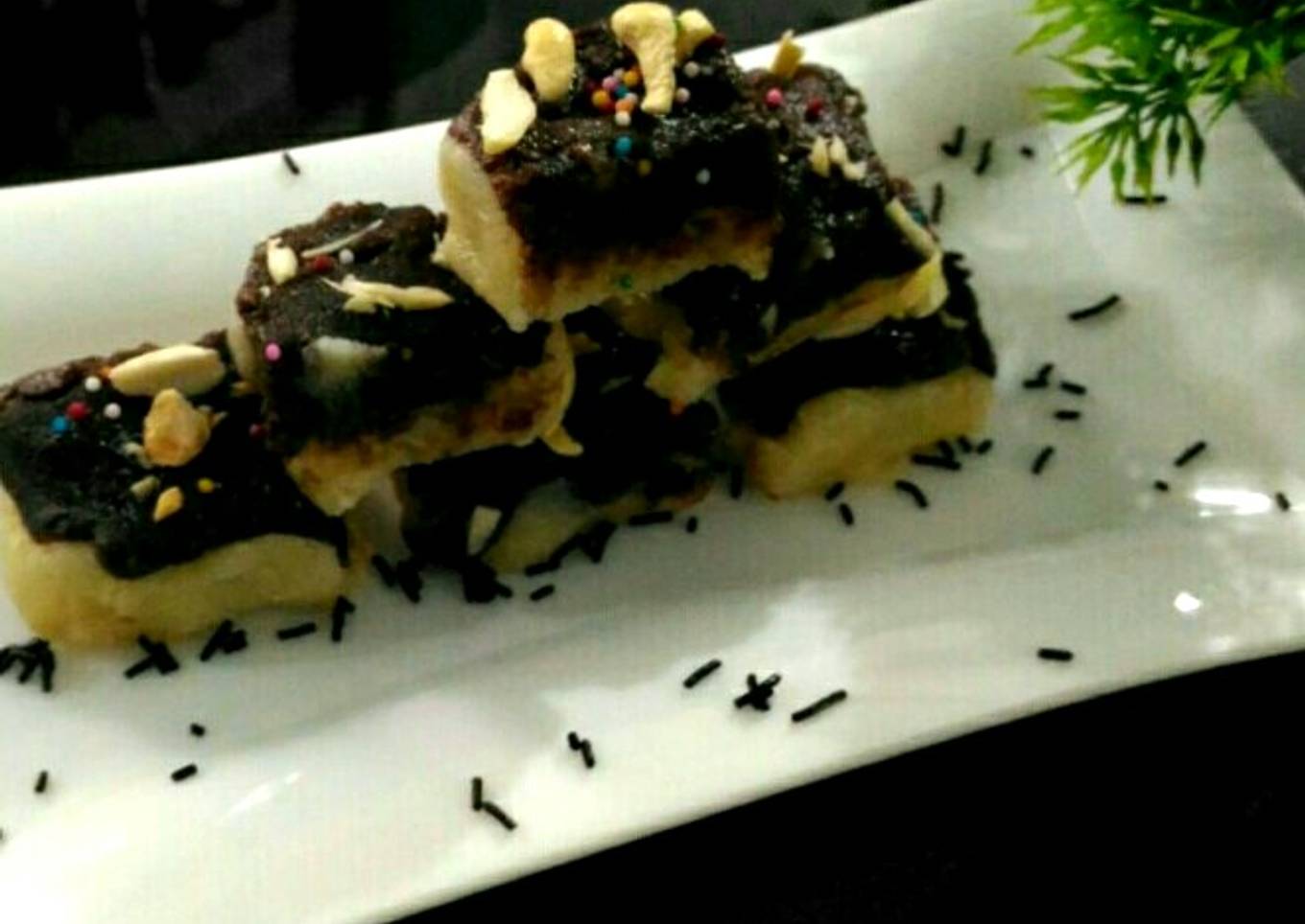 White and dark chocolate Barfi