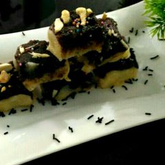 A picture of White and dark chocolate Barfi.