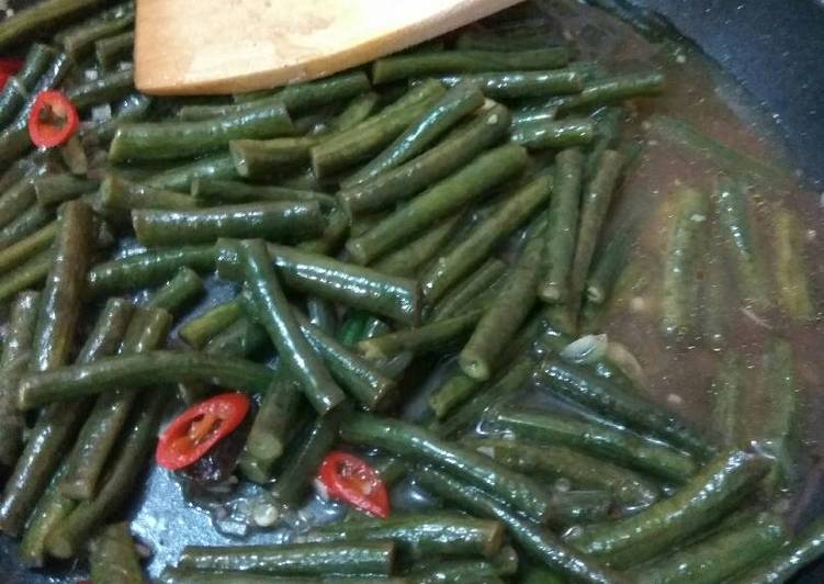 Kacang panjang asam manis simple