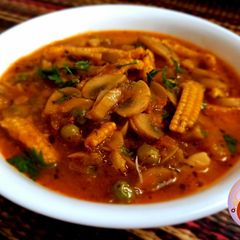A picture of Mushrooms babycorn Curry.