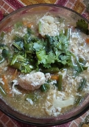 এগ ভেজি স্যুপ(egg vege soup recipe in bengali) রেসিপির প্রধান ছবি