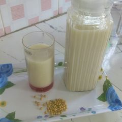 A picture of Soya milk.