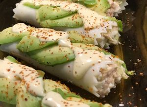 Foto principal de Canelones fríos de aguacate y atún (una pizca picante)