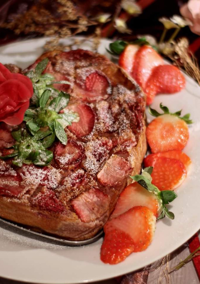 Una foto de Clafoutis de Fresas y Cassís