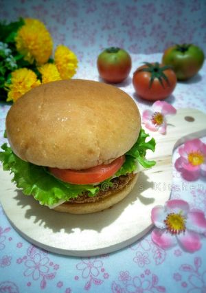 A picture of Tempeh and Anchovy Burger.