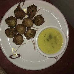 Gujrati Curry methi bhajiya A picture of Gujrati Curry methi bhajiya.