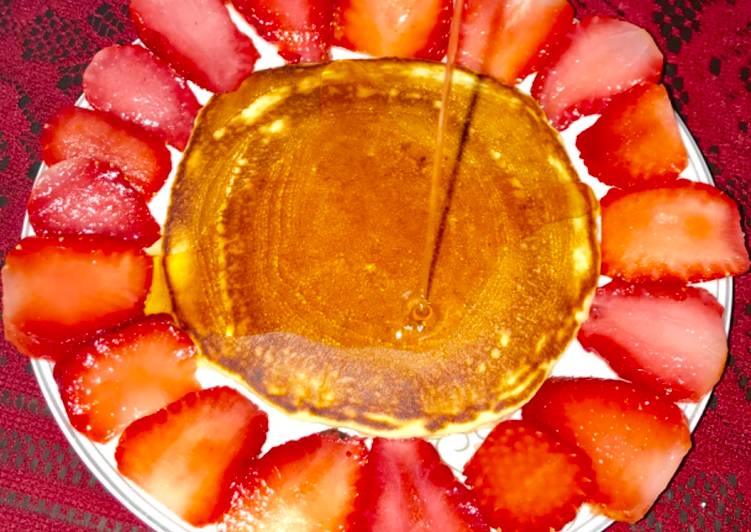 Simple Way to Make Favorite Pancake with strawberry