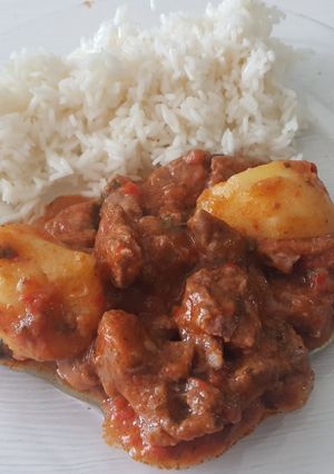 Una foto de Estofado de ternera con patatas (Thermomix)