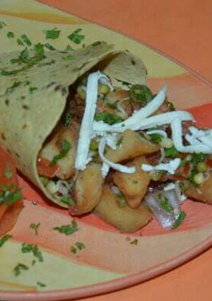 A picture of Spicy aloo chaat.