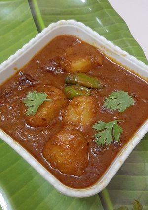 কষা আলুরদম (kosha aloor dum recipe in Bengali) রেসিপির প্রধান ছবি